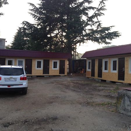 Guest House Tri Topolya Lidzava Exterior foto